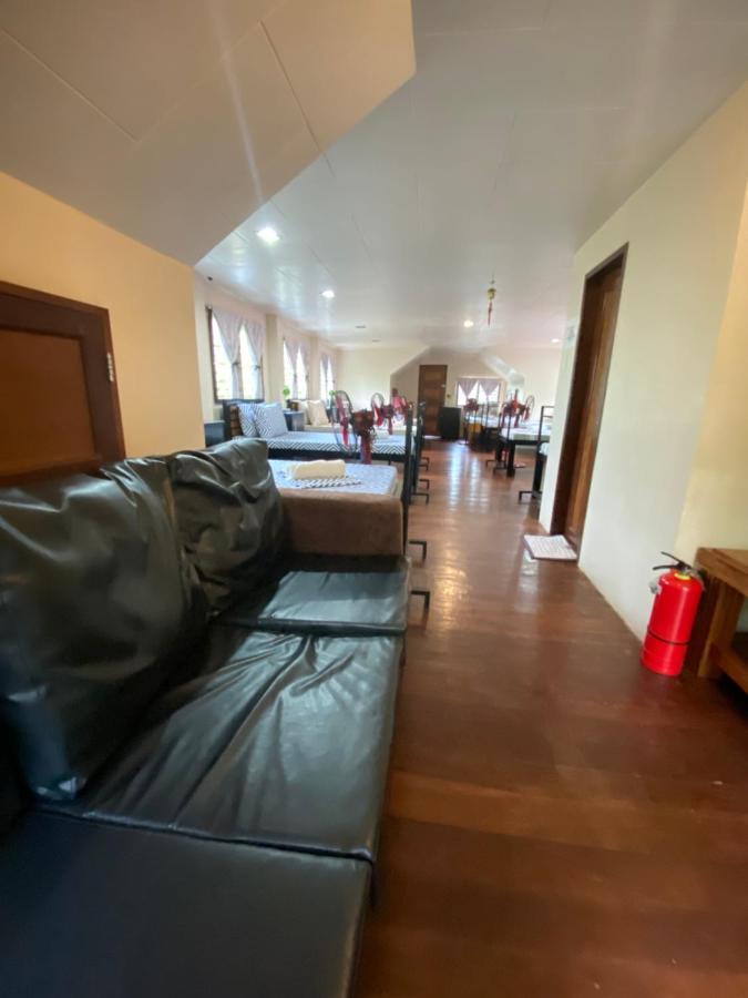 Happy Camper Hostel 코른 외부 사진